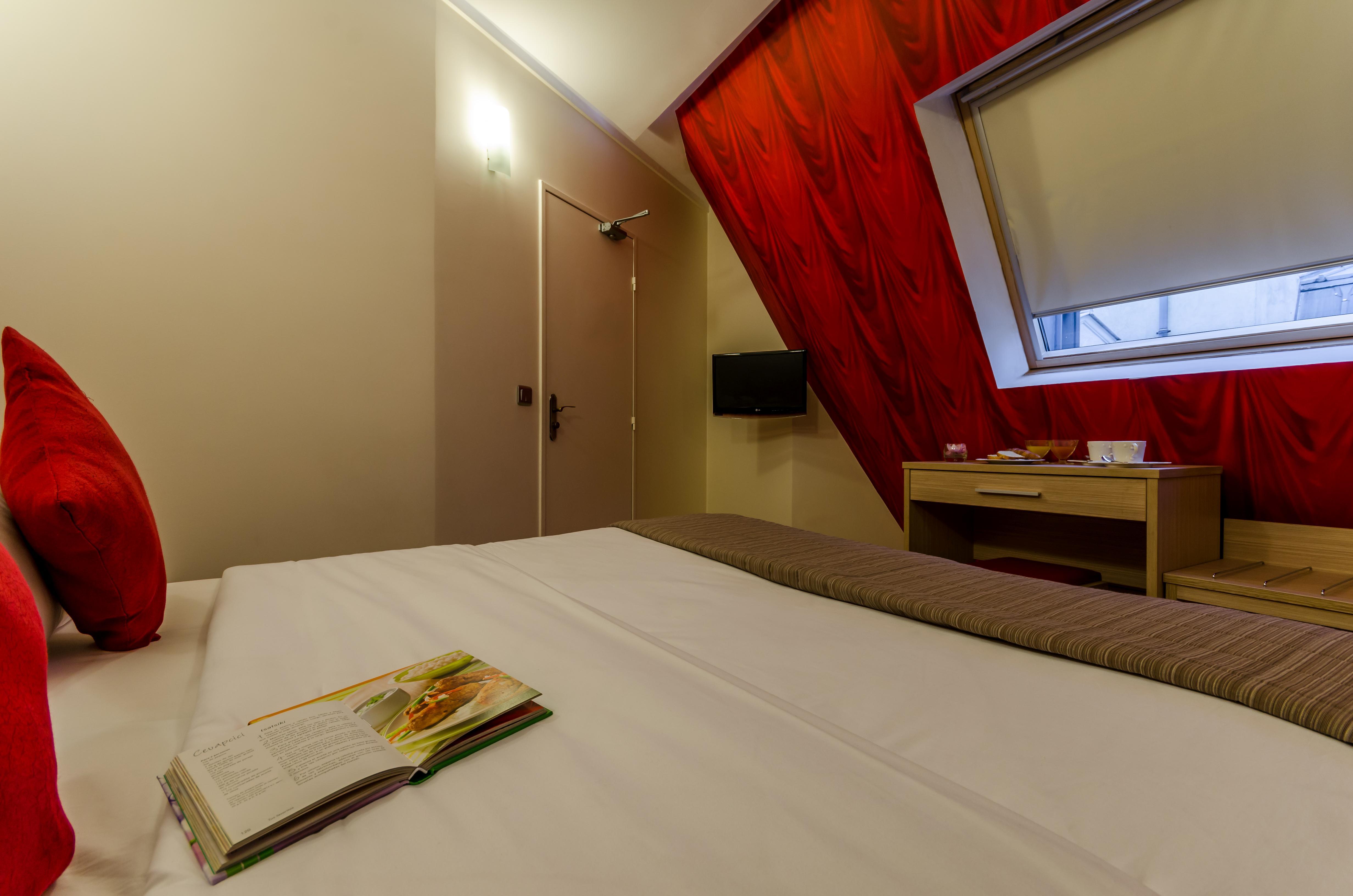 Hotel Riviera Renovated Paris Eksteriør bilde
