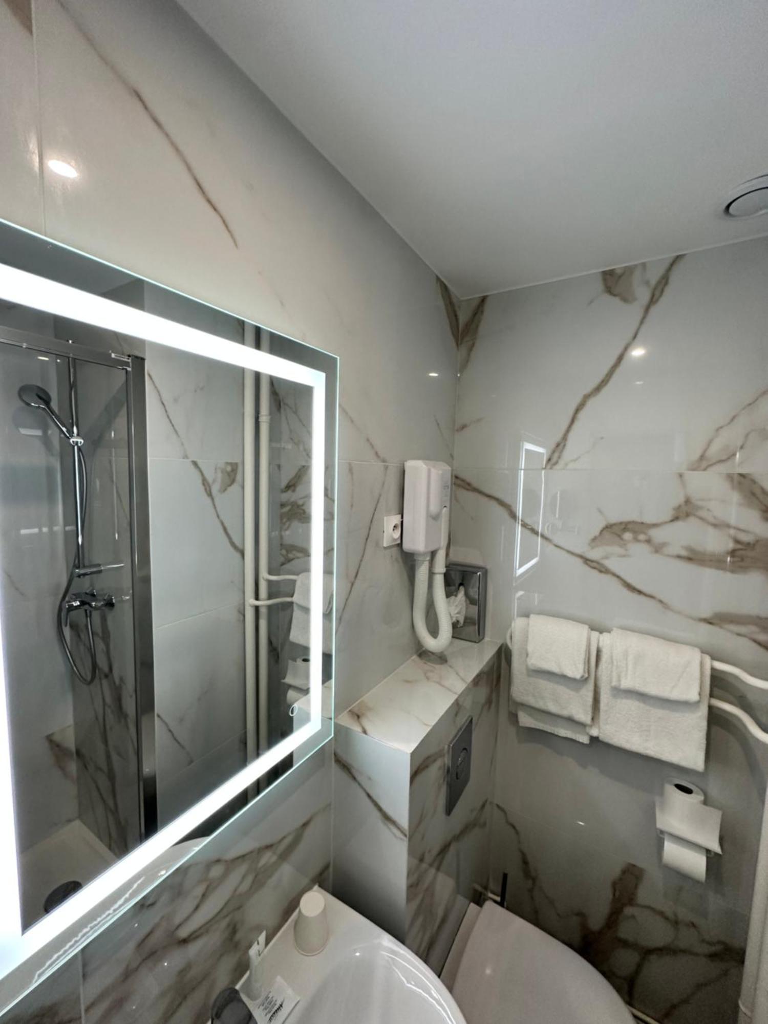 Hotel Riviera Renovated Paris Eksteriør bilde